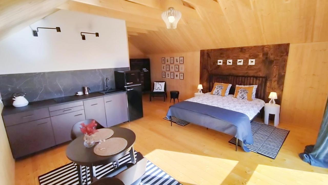 Dzikie Lisko - Apartament Z Klimatyzacja Lesko Extérieur photo